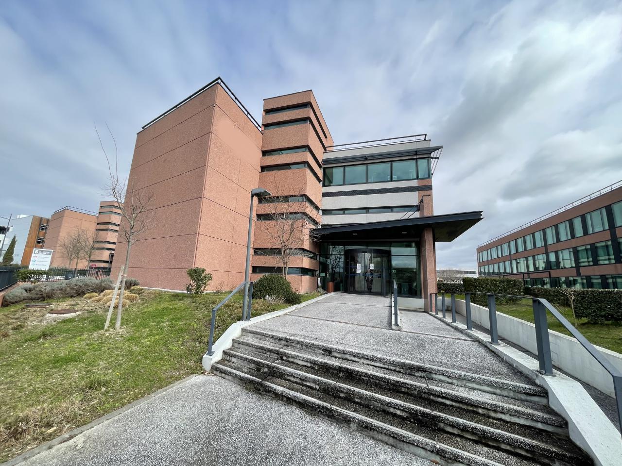 Bureau Toulouse 1222m² Location bureau Toulouse Haute-Garonne OLBUR2418769 0